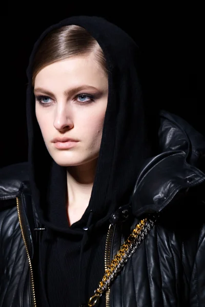 Look 67